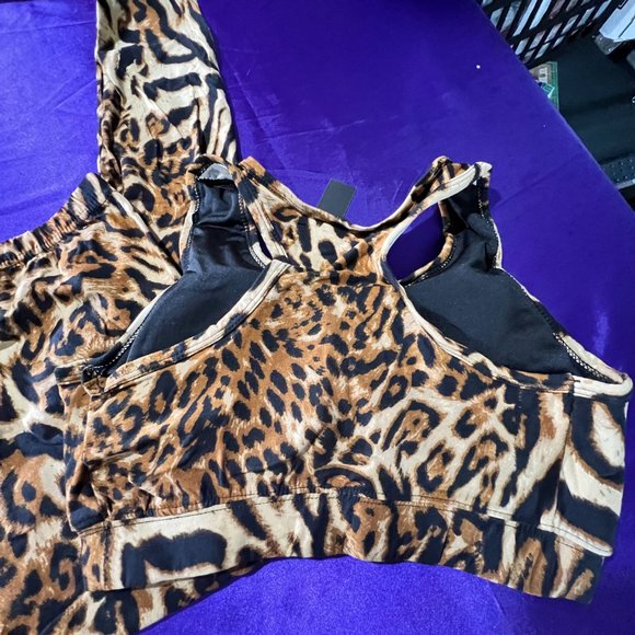 NEW  📌New Mix Buttery Smooth Predator Leopard Leggings and Bra Set L/XL - Picture 5 of 14